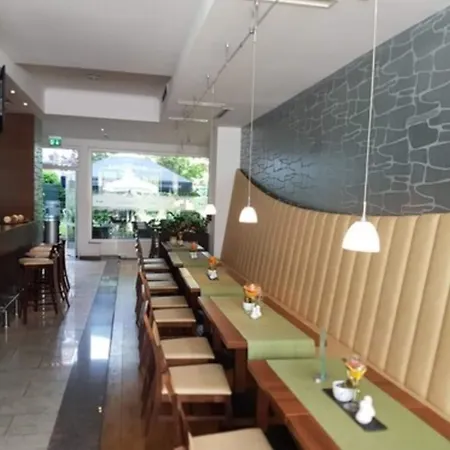 Hotel Arena 4*