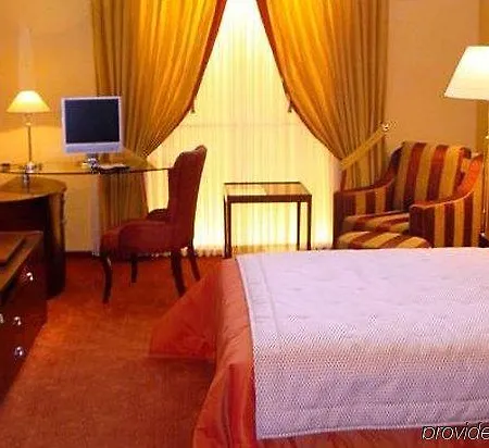 Arena City Hotel 4*