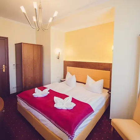 Arena City 4*