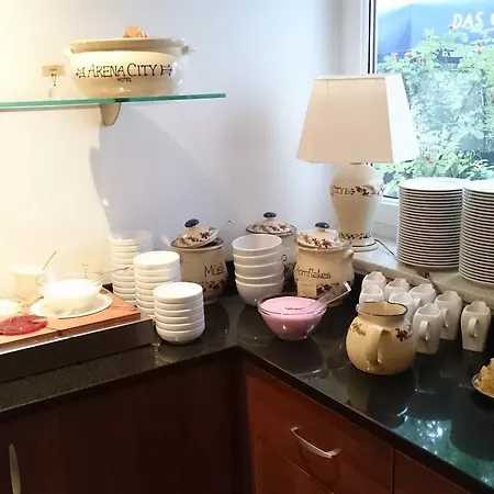 Arena 酒店